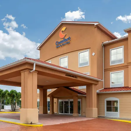 Comfort Inn & Suites Airport